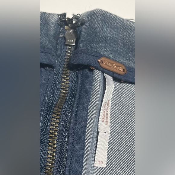 Free People Westminster Blue Gray Denim Mini Skirt Size 10 EUC - Picture 10 of 11